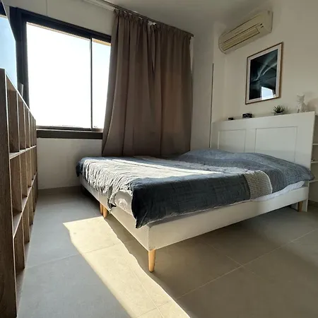 Spacious In With Balcony Nice